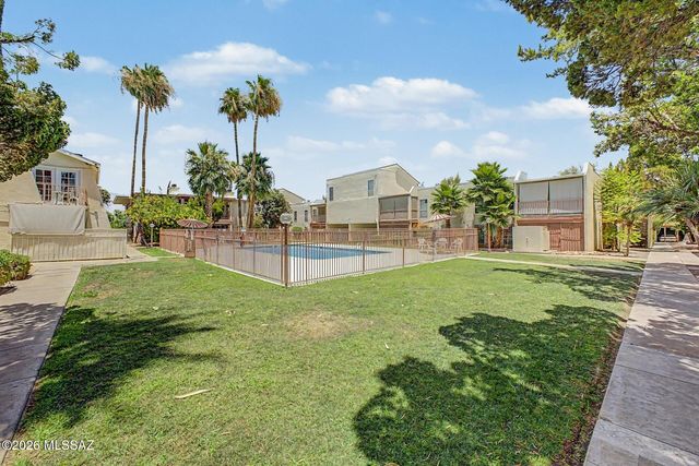 1600 N Wilmot Rd Unit 138, Tucson, AZ 85712