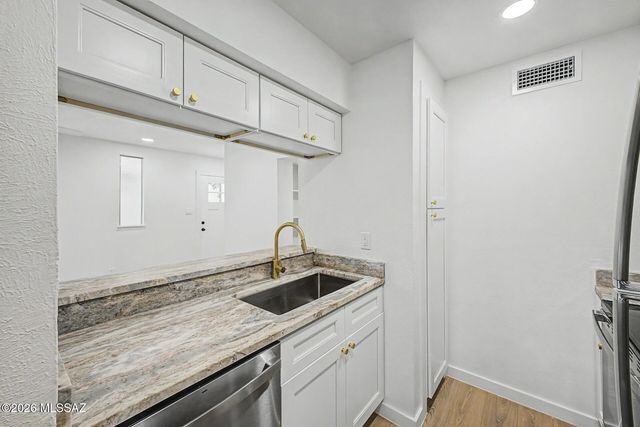 1600 N Wilmot Rd Unit 138, Tucson, AZ 85712
