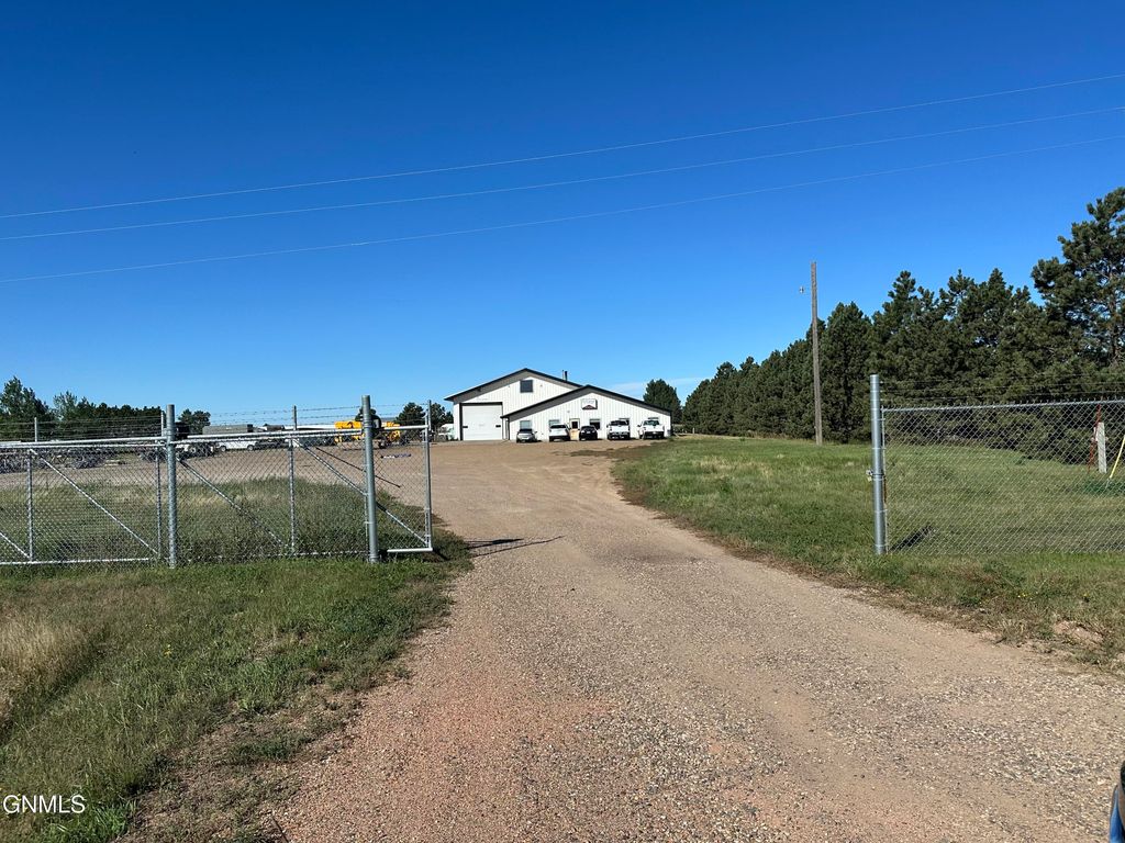 410 1st Street S, New Salem, ND 58563