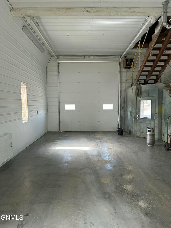 410 1st Street S, New Salem, ND 58563 photo 4