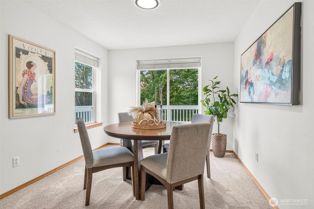 1247 E Pioneer Loop, La Center, WA 98629