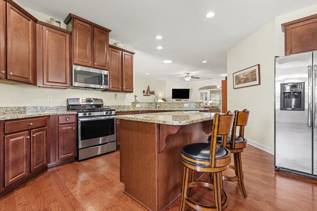 916 Ashbourn Ct., Murrells Inlet, SC 29576