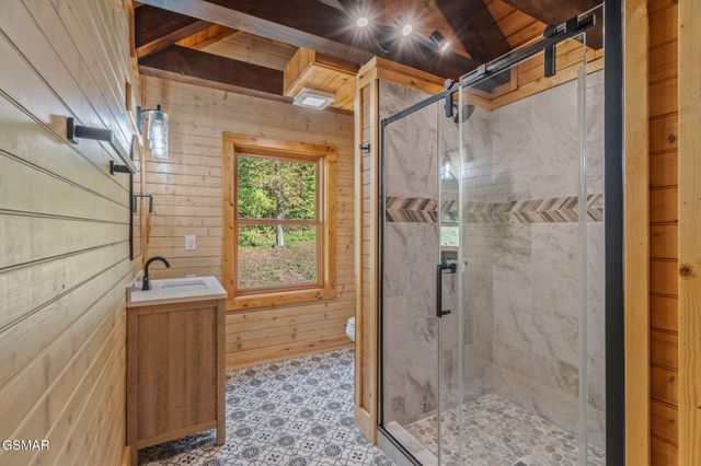 1035 Porterfield Gap Road, Seymour, TN 37865