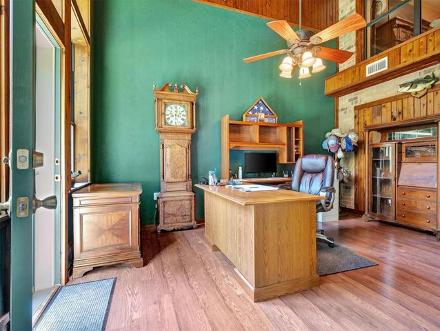 1040 Us Highway 287 W, Woodville, TX 75979