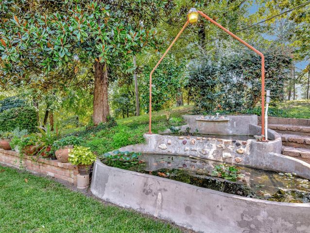 1040 Us Highway 287 W, Woodville, TX 75979