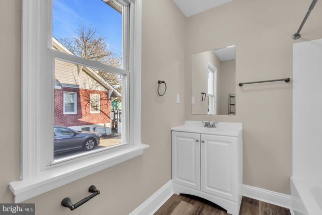 120 E 4TH AVE, Runnemede, NJ 08078