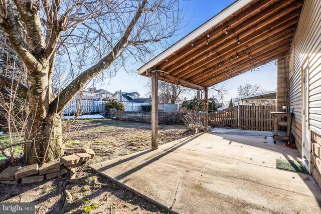 120 E 4TH AVE, Runnemede, NJ 08078