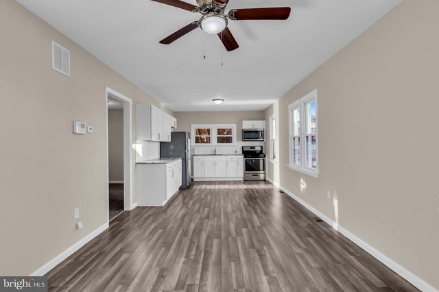 120 E 4TH AVE, Runnemede, NJ 08078