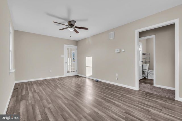 120 E 4TH AVE, Runnemede, NJ 08078