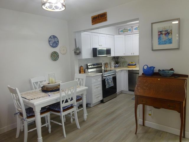 2763 W Dudley Dr Drive W H, West Palm Beach, FL 33415