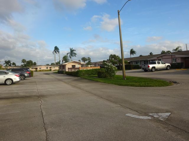 2763 W Dudley Dr Drive W H, West Palm Beach, FL 33415