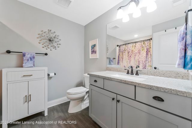 5272 Hawk Hollow Drive, Bath, MI 48808