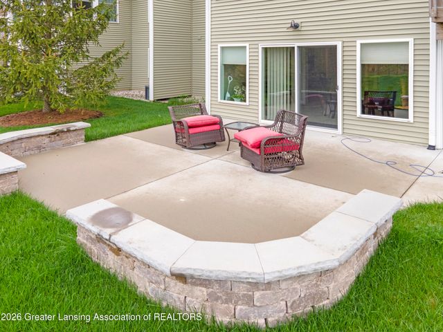 5272 Hawk Hollow Drive, Bath, MI 48808
