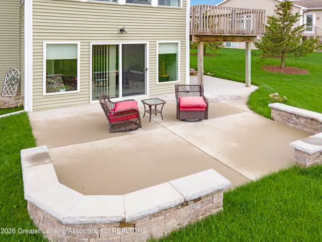 5272 Hawk Hollow Drive, Bath, MI 48808