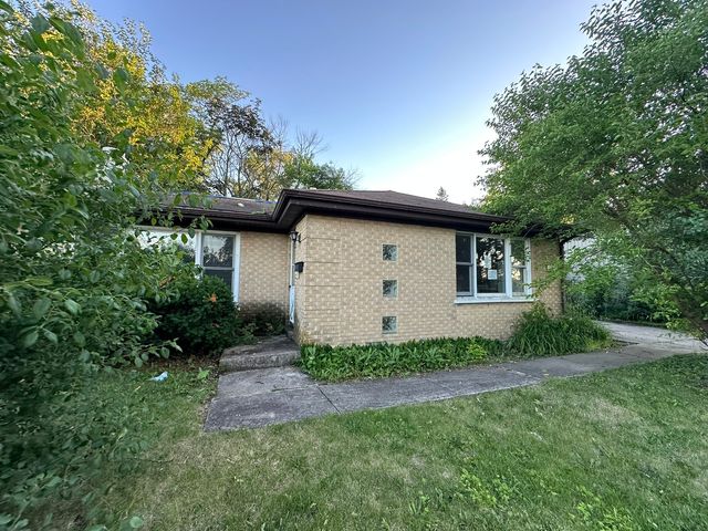 15240 Hilltop Drive, Orland Park, IL 60462