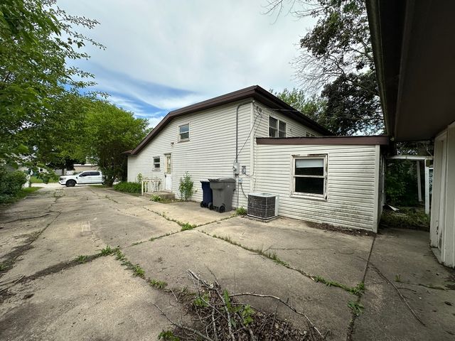 15240 Hilltop Drive, Orland Park, IL 60462