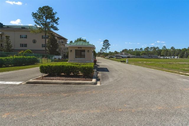 7986 SOUTHERN PINES DRIVE 536, Brooksville, FL 34601