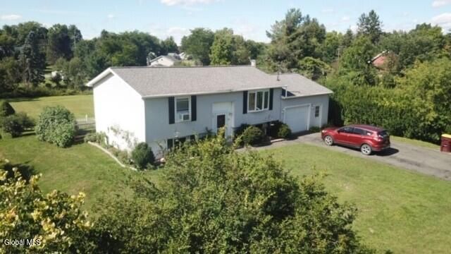 25 Abbott Drive, Poestenkill, NY 12140