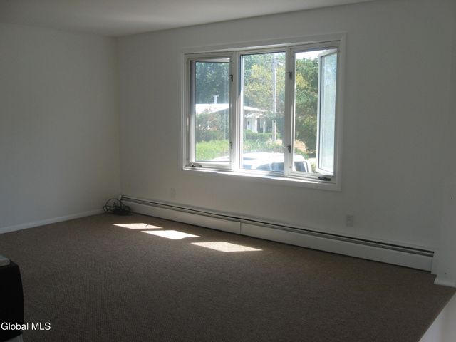 25 Abbott Drive, Poestenkill, NY 12140