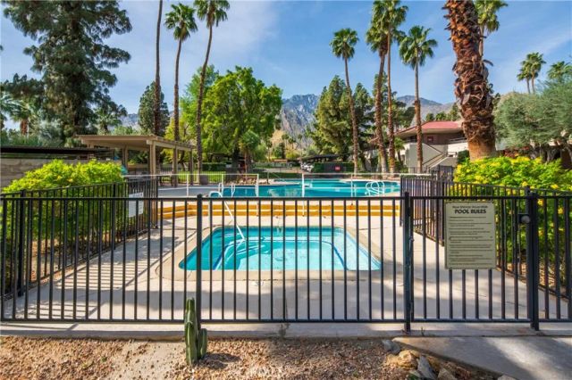 420 N Villa Court 107, Palm Springs, CA 92262