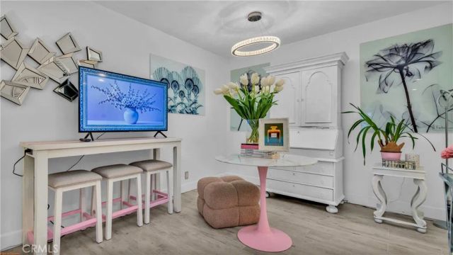 420 N Villa Court 107, Palm Springs, CA 92262