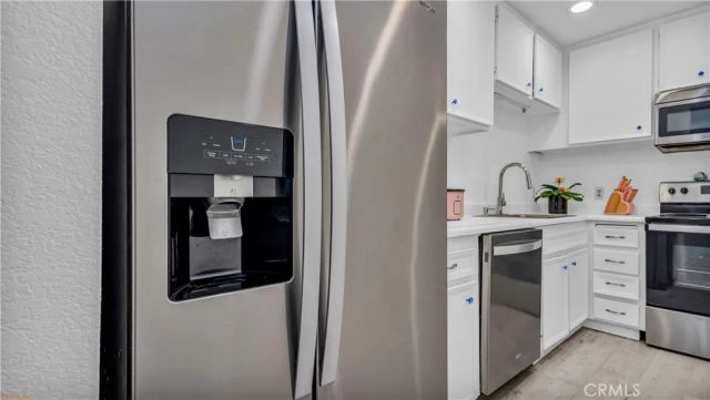 420 N Villa Court 107, Palm Springs, CA 92262