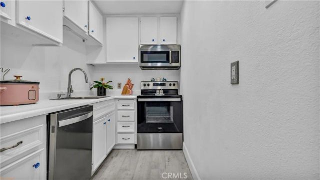 420 N Villa Court 107, Palm Springs, CA 92262