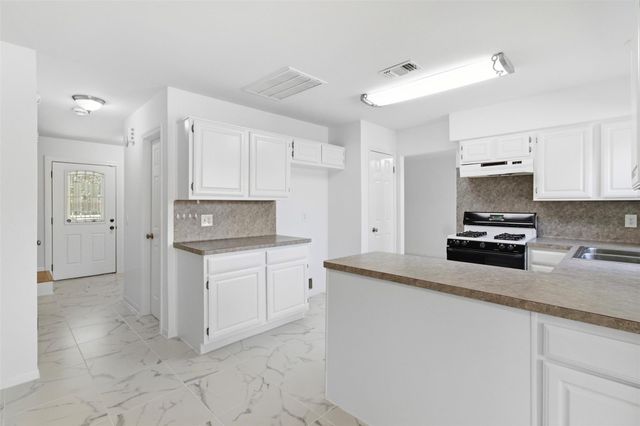 3226 Lakefield Way, Sugar Land, TX 77479