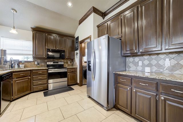 1106 Polk Street, Piedmont, OK 73078