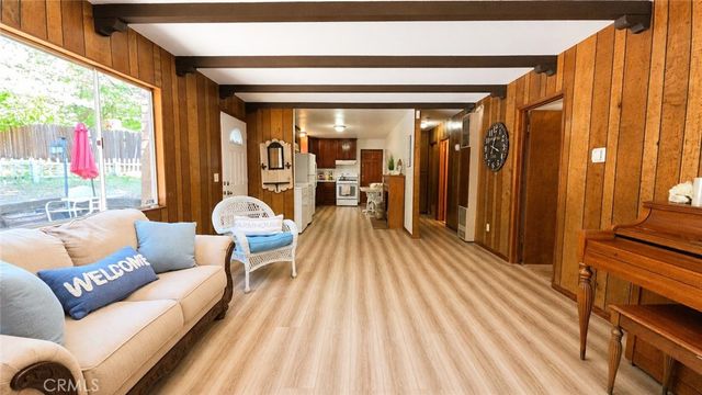 23013 Oak Lane, Crestline, CA 92325