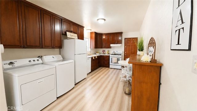 23013 Oak Lane, Crestline, CA 92325