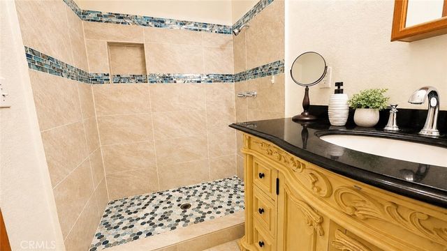 23013 Oak Lane, Crestline, CA 92325