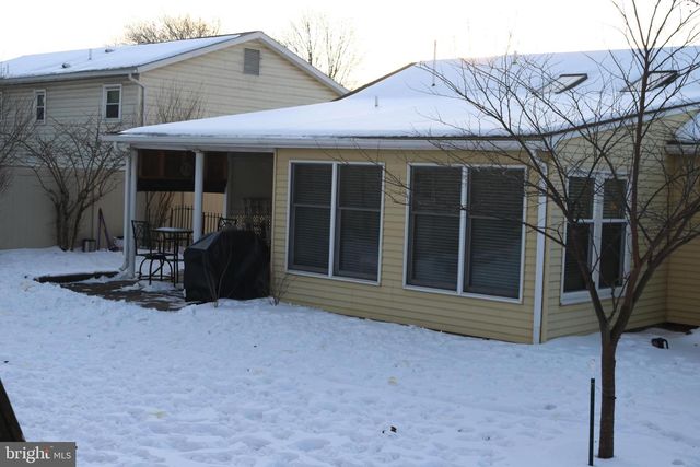 806 N MARKET ST, Mechanicsburg, PA 17055