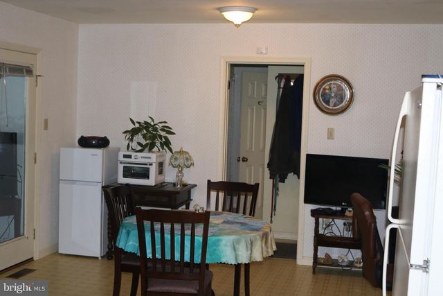 806 N MARKET ST, Mechanicsburg, PA 17055