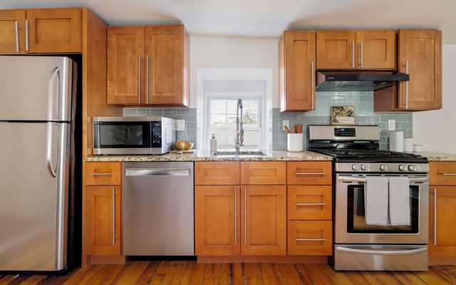 73 Walnut Ave 2, Boston, MA 02119