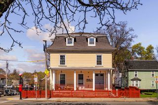 73 Walnut Ave 2, Boston, MA 02119