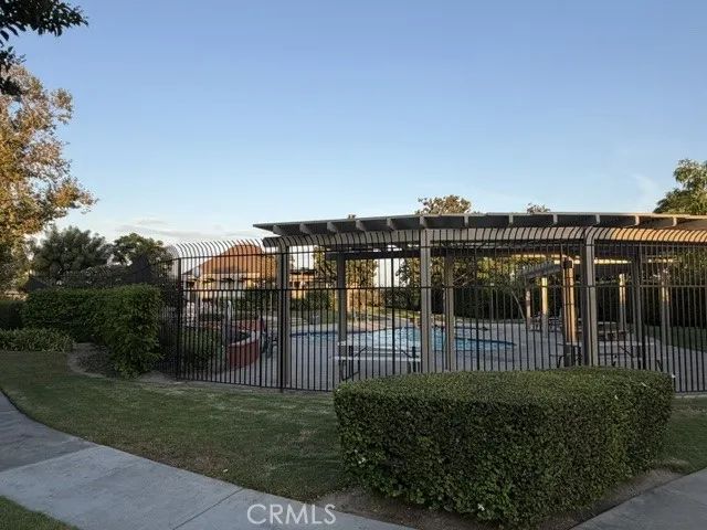 1021 W Lamark Ln, Anaheim, CA 92802