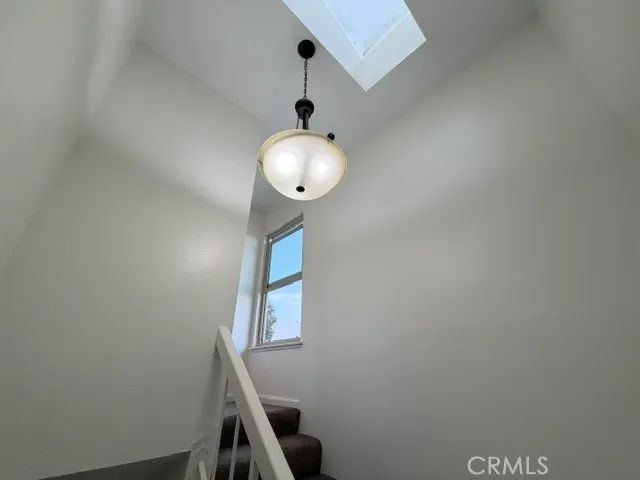 1021 W Lamark Ln, Anaheim, CA 92802