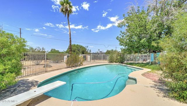 6861 E CHOLLA Street, Scottsdale, AZ 85254