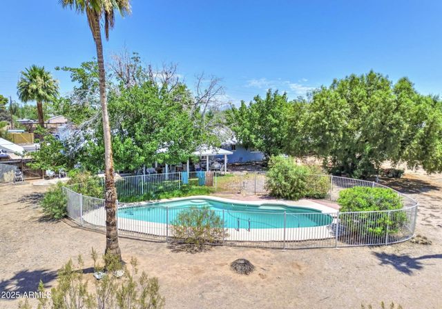 6861 E CHOLLA Street, Scottsdale, AZ 85254