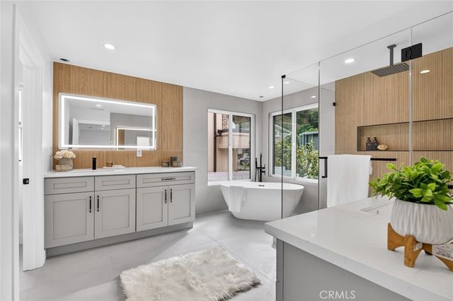 17064 Escalon Drive, Encino, CA 91436