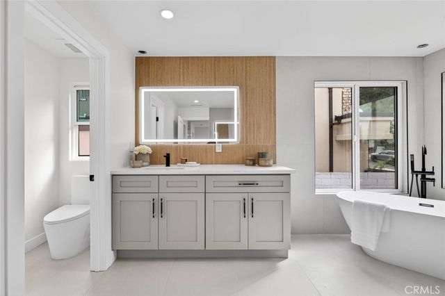 17064 Escalon Drive, Encino, CA 91436