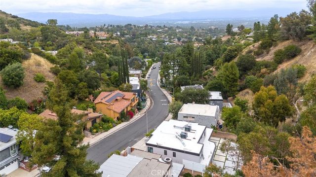 17064 Escalon Drive, Encino, CA 91436