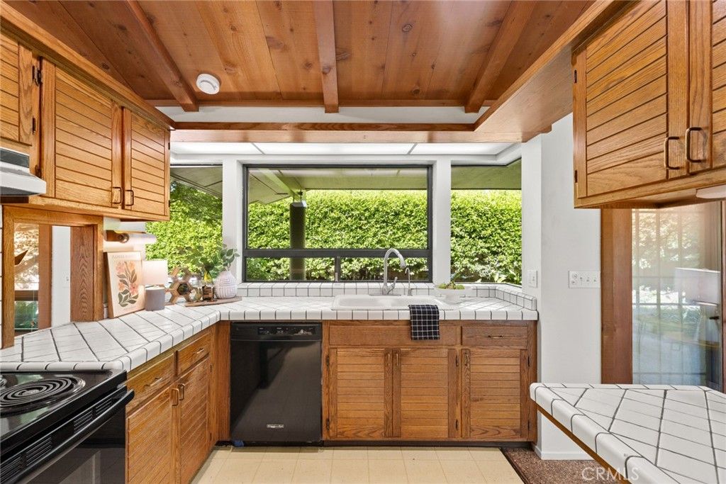 Image 9 of property listing at 2390 Alamo Avenue, Chico, CA 95926