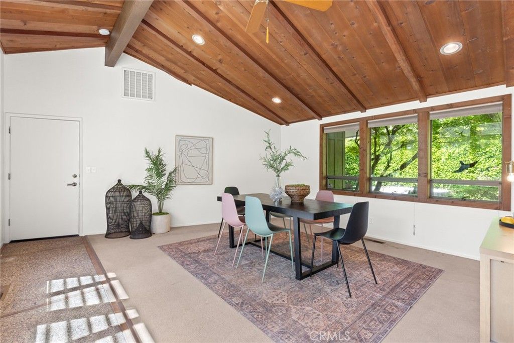 Image 10 of property listing at 2390 Alamo Avenue, Chico, CA 95926