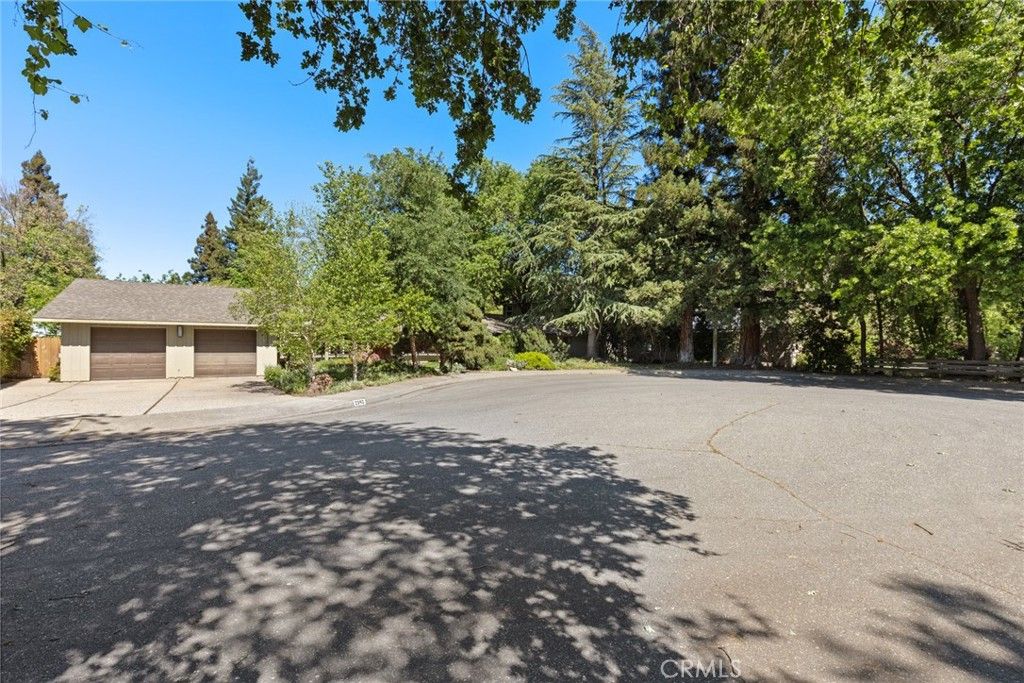 Image 22 of property listing at 2390 Alamo Avenue, Chico, CA 95926
