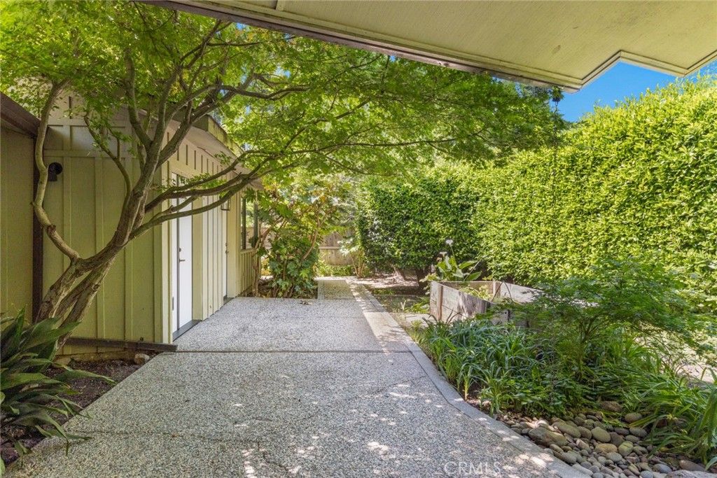 Image 28 of property listing at 2390 Alamo Avenue, Chico, CA 95926