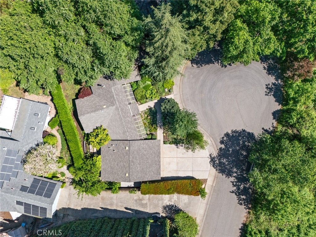 Image 32 of property listing at 2390 Alamo Avenue, Chico, CA 95926