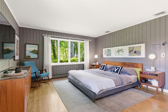 54 Washington Drive, Centerport, NY 11721