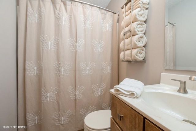 1180 Independence Drive, Hobart, IN 46342